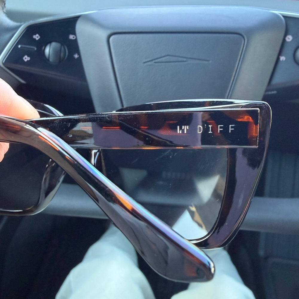 Diff Tortoise Shell Sunglasses - image 2